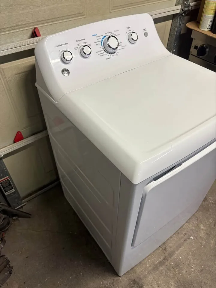 Like New Ge ⚡️ Electric Dryer 27" image indicator(2)