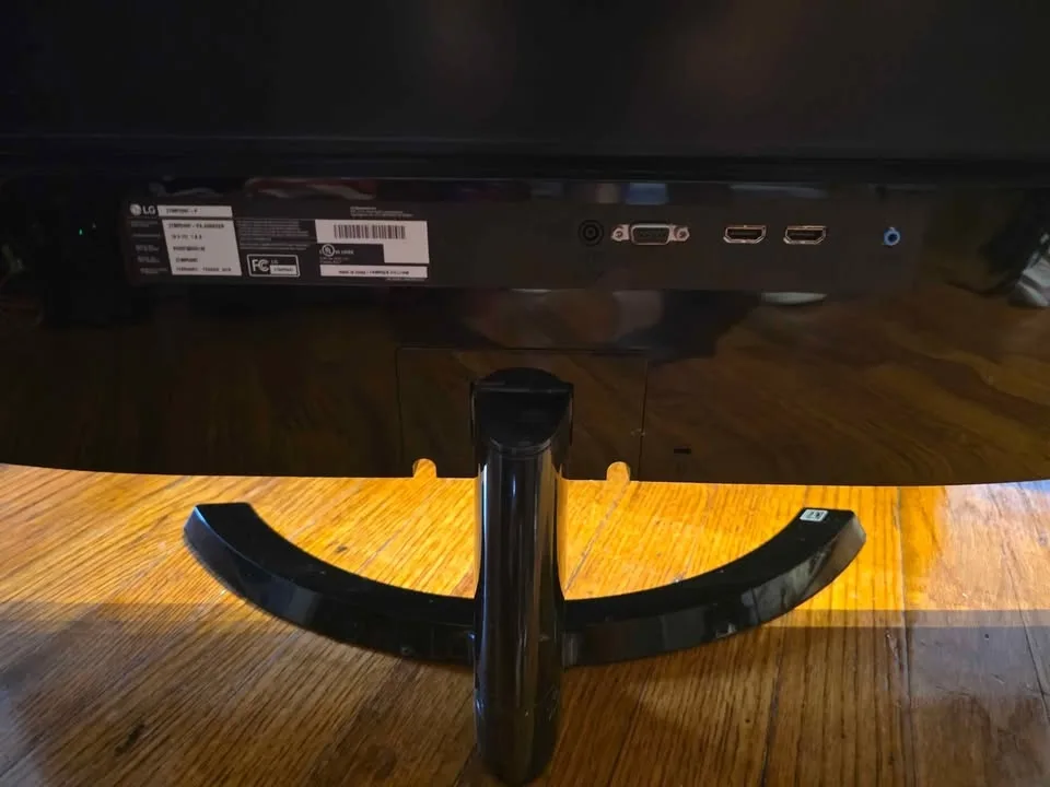 LG 27in LED IPS Full HD Dual HDMI Vga monitor image indicator(2)