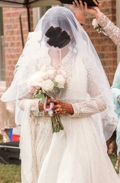 Circle drop veil with rhinestone detail - photo 2