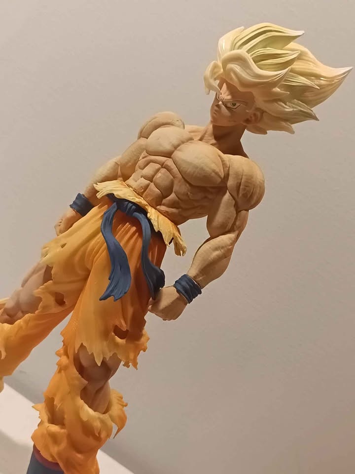 Super Saiyan Goku - photo 5