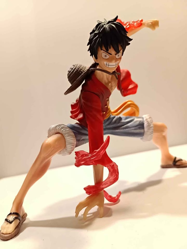 One piece figure