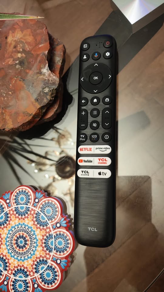 TCL 65" 4K QLED Smart TV (Google TV) - photo 2
