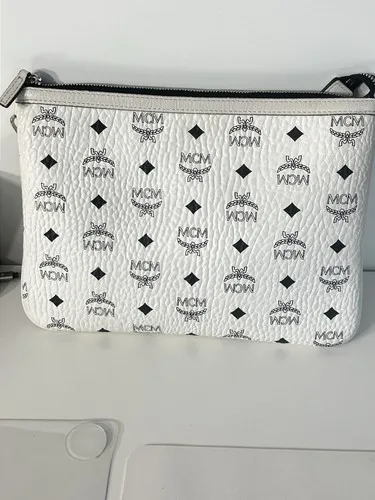 MCM White Crossbody Pouch – Authentic Designer Bag image indicator(2)