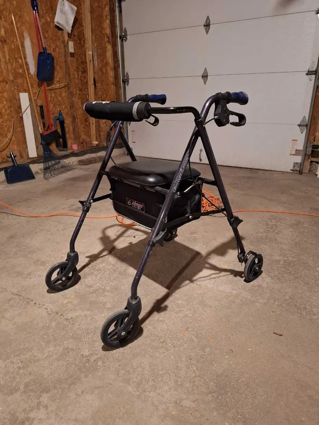 Airgo Ultra-Light rollator in purple walker for seniors image indicator(2)