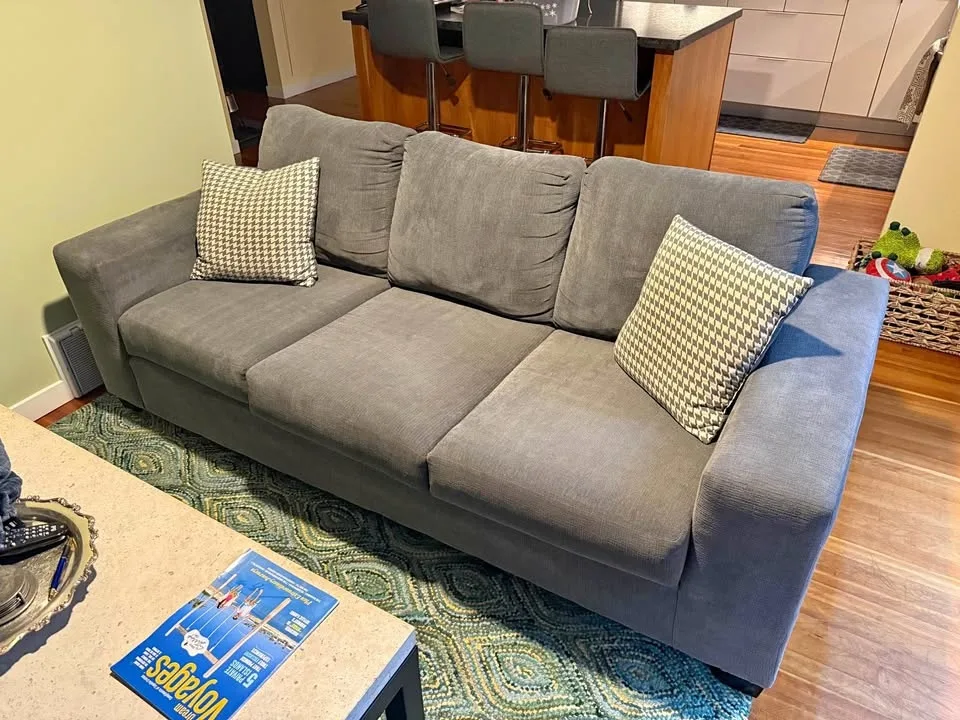 Firm yet comfortable sofa. 3 seater.