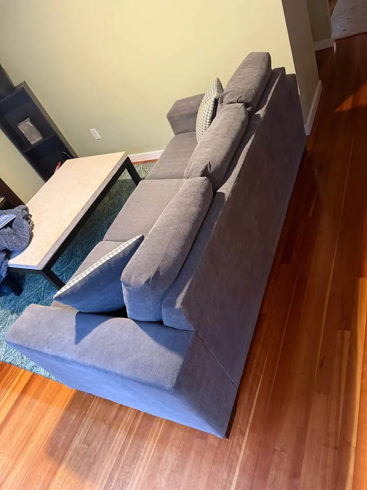 Firm yet comfortable sofa. 3 seater. image indicator(3)