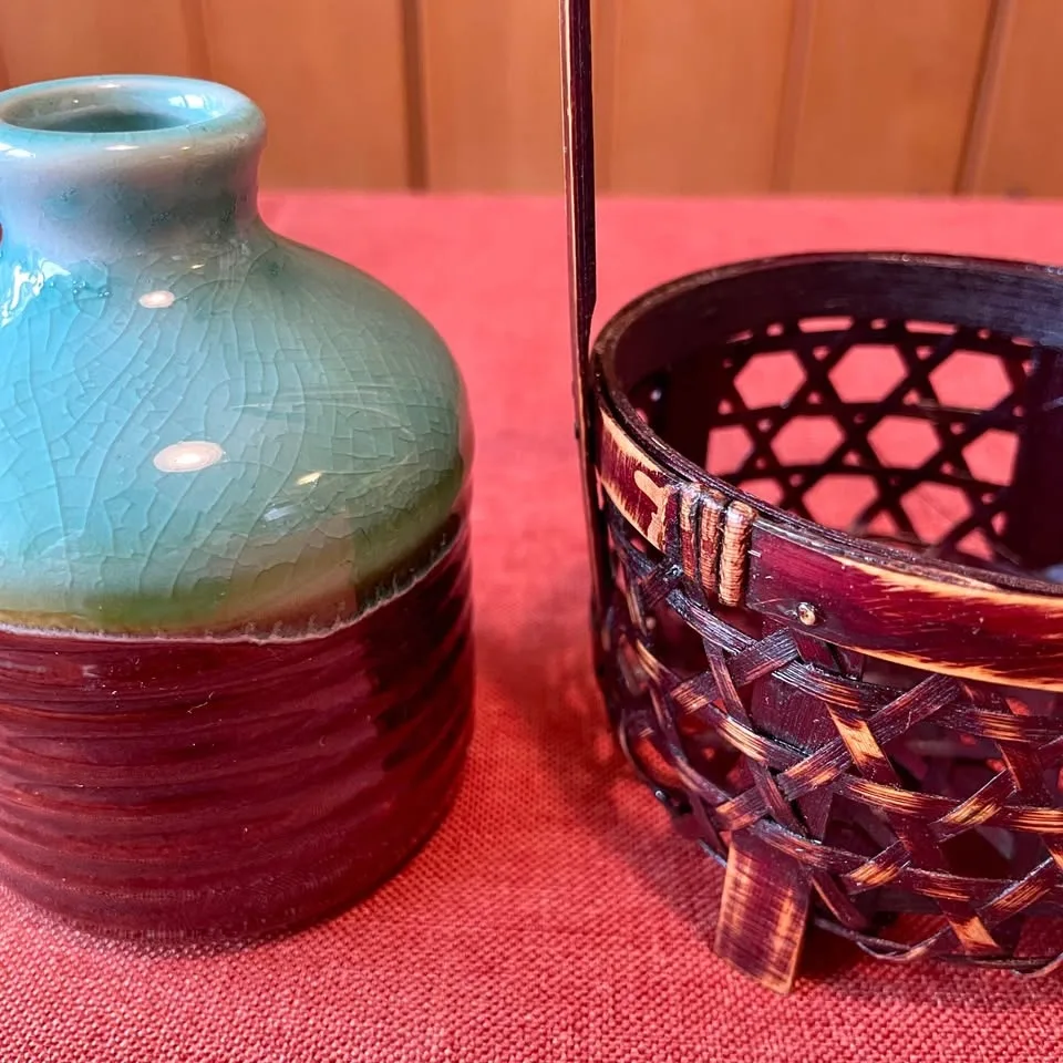 Vintage Japanese Flower Vase with Bamboo Basket image indicator(4)