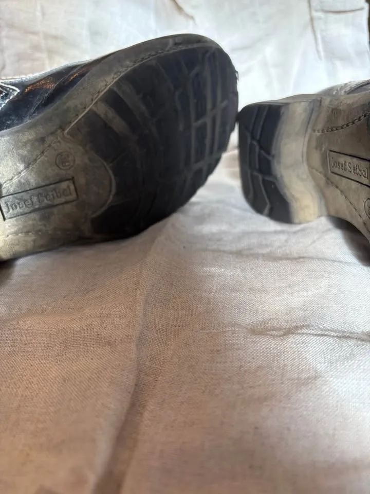 2 Pairs Premium Women’s Boots – Holiday Deals! image indicator(9)