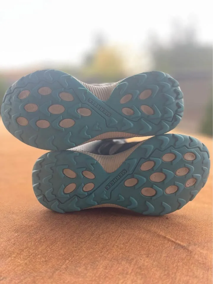 Kids Merrell Runners image indicator(4)