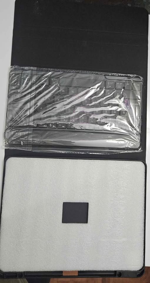Magnetic keyboard with case for IPAD 13" - photo 3