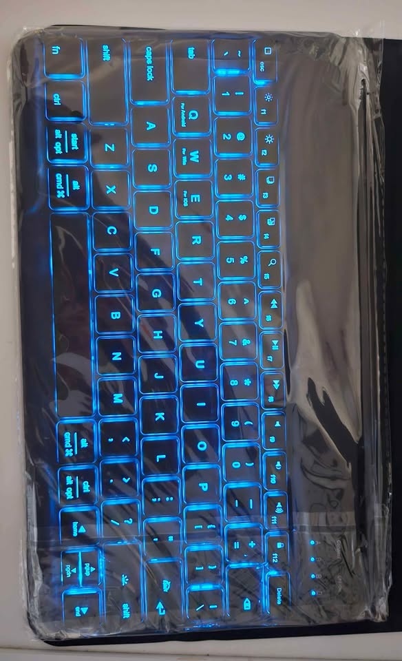 Magnetic keyboard with case for IPAD 13" - photo 5