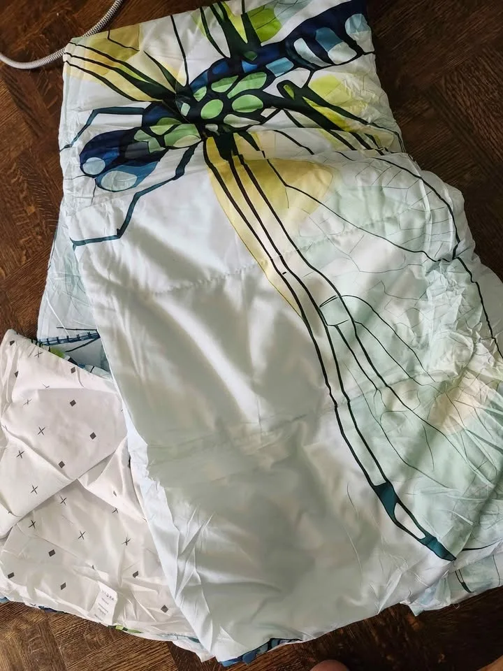 New Twin size light comforter + 2 pillow cover + fitted sheet + image indicator(5)