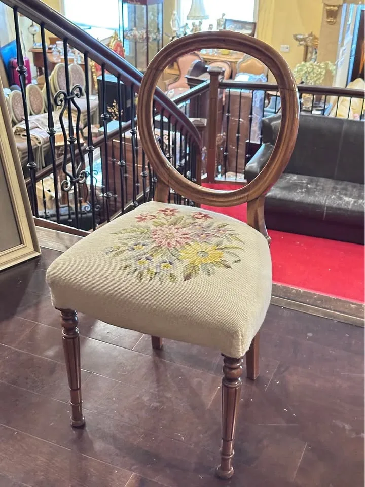 Vintage chairs with detailed wood frames image indicator(6)