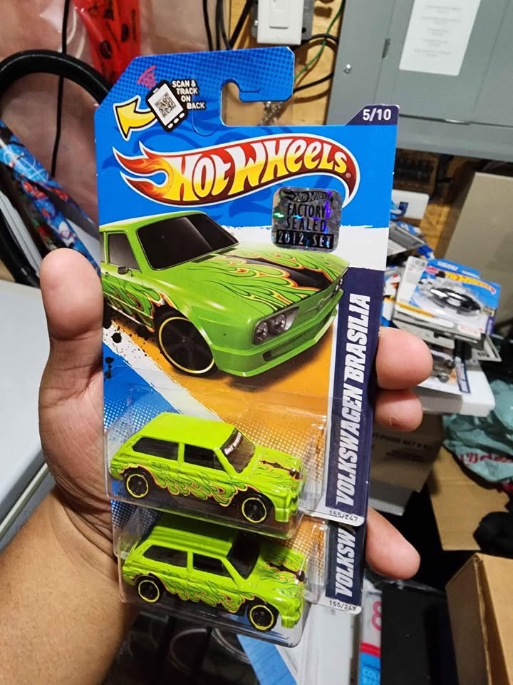 2x rare 2012 Hotwheels Volkswagen Brasilia - photo 2