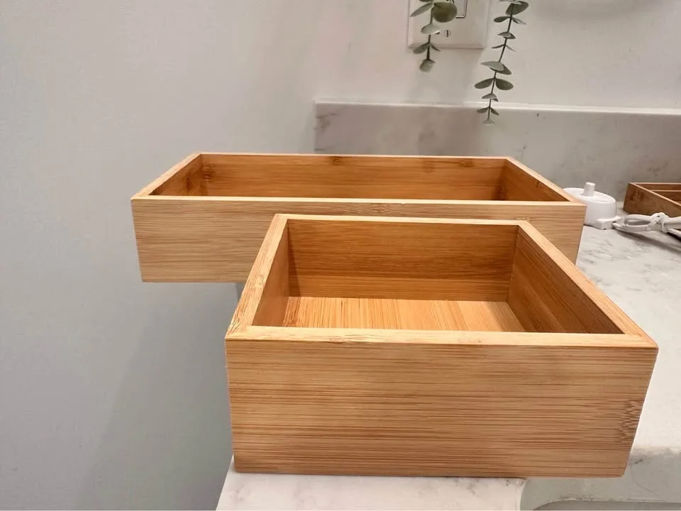 Moving sale- bathroom decor image indicator(7)