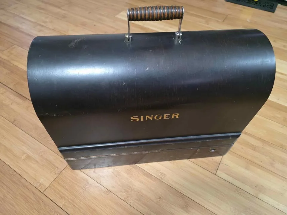 Vintage 1936 Singer Sewing machine image indicator(8)