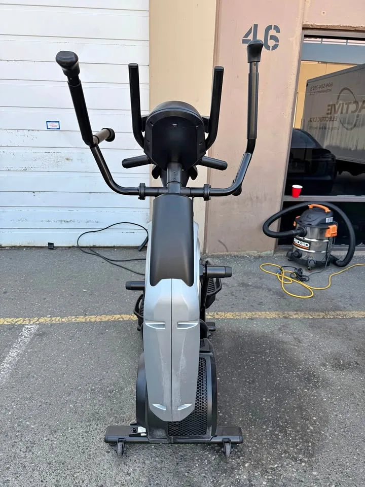 Bowflex Max Trainer M6 – Used, Excellent Condition! thumbnail