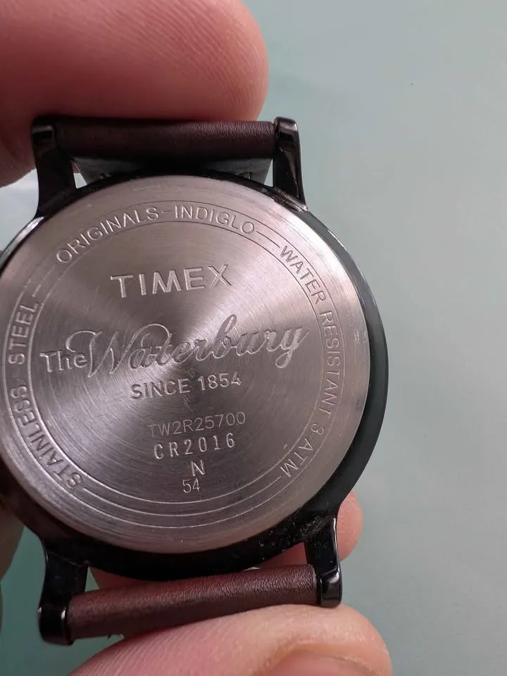 Timex dress watch with original receipt and gift box image indicator(4)