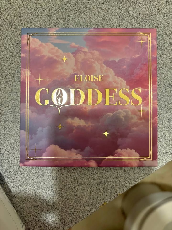 🌸 ELOISE BEAUTY – Goddess Eyeshadow Palette