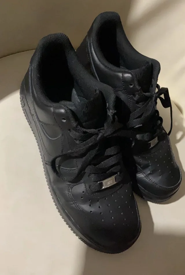 Women’s Black Nike Air Force’s