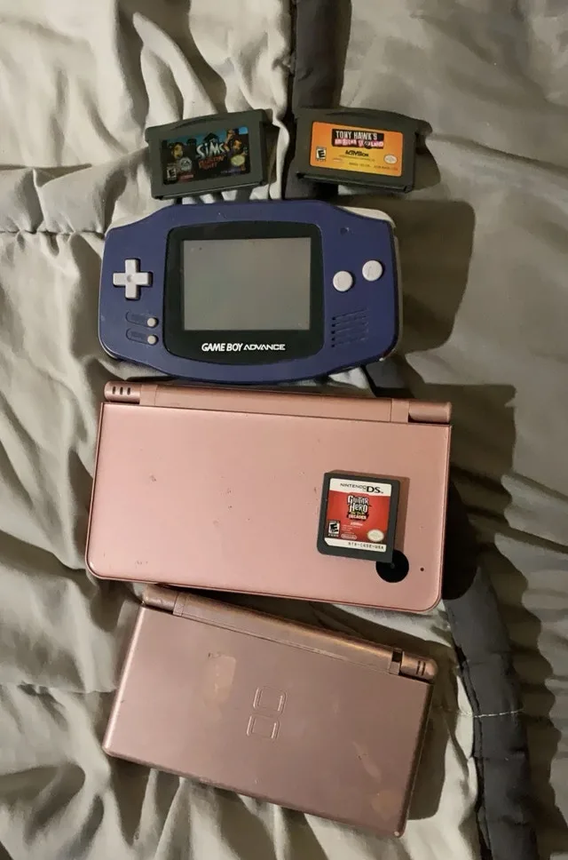 Gameboy, DS Lite, DSi