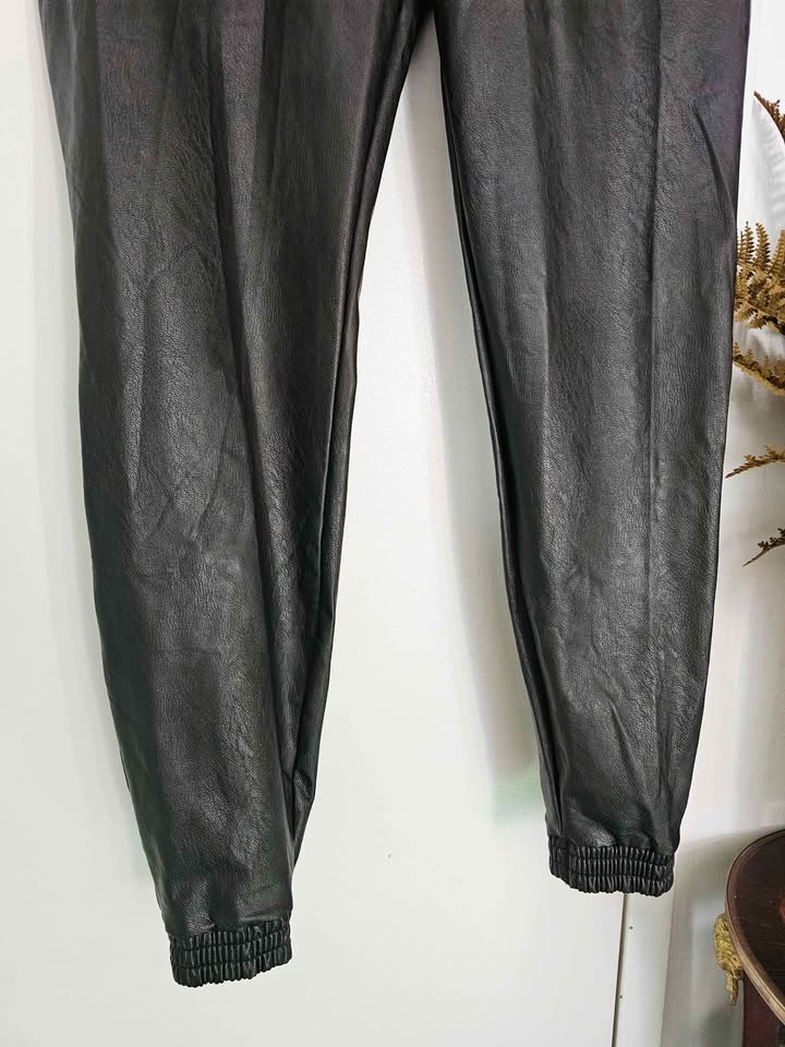 Size XL Spanx Faux Leather Jogger Pants Black - photo 4