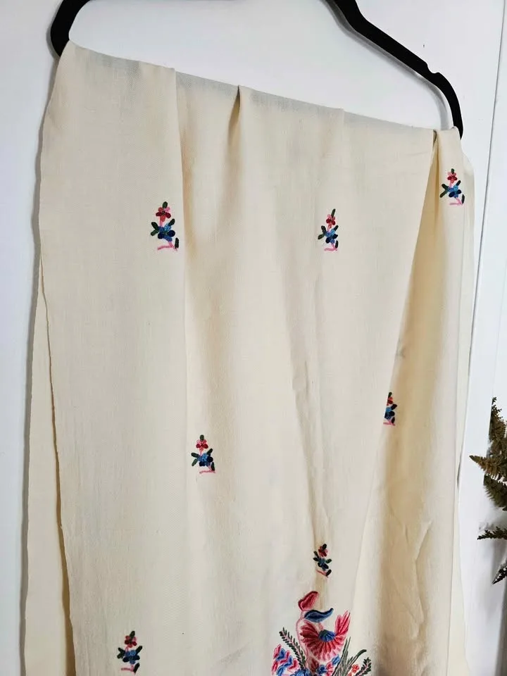 Kashmiri Shawl Scarf Wrap Indian Hand Embroidered Floral Cream W image indicator(7)