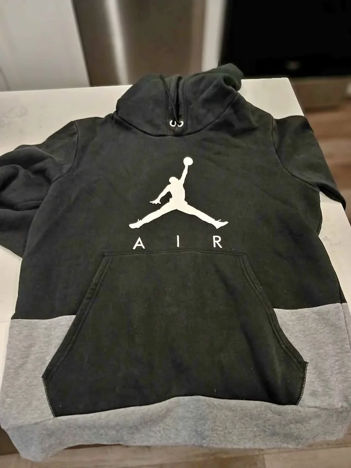 Jordan air hoodies M size