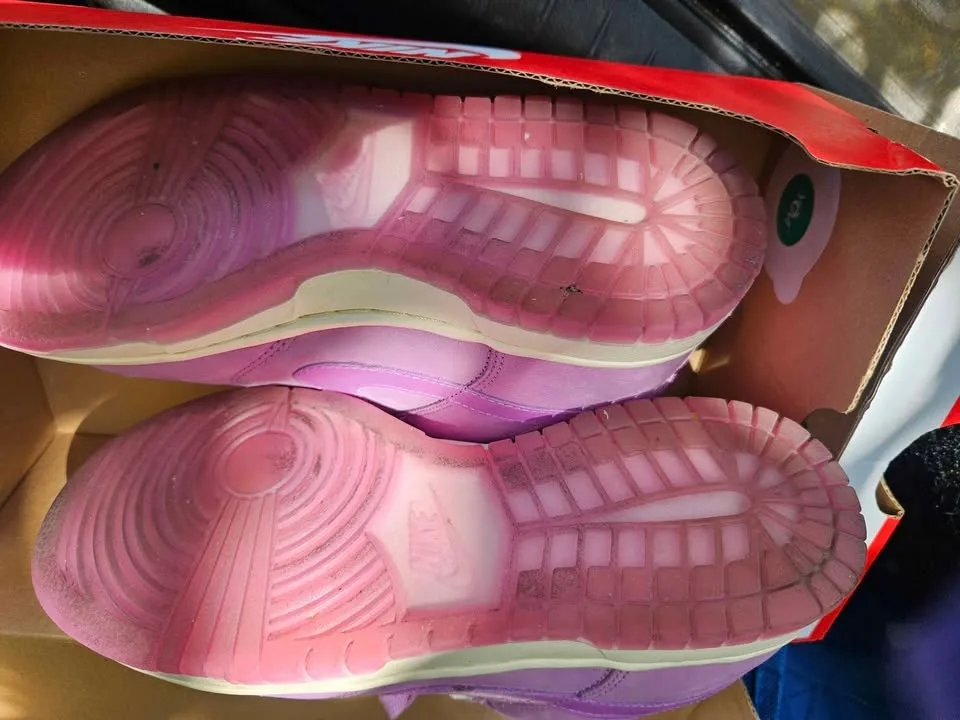 Nike shoes lady size 6 image indicator(3)