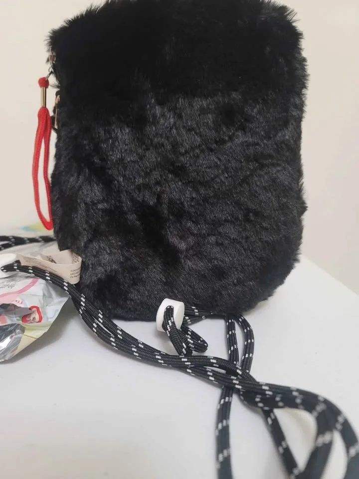 Baby three BB3 Mobile Phone Bag Plush - Black & Pink image indicator(5)