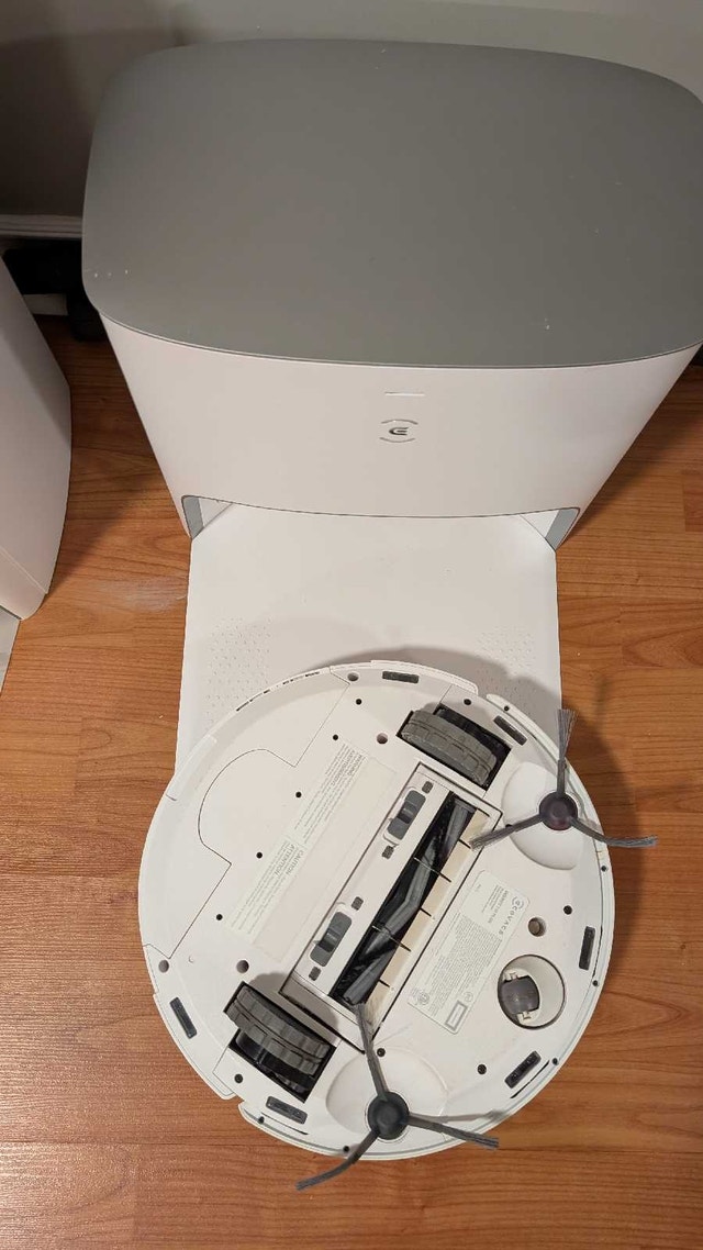 Ecovacs T10 plus robot vacuum - photo 2