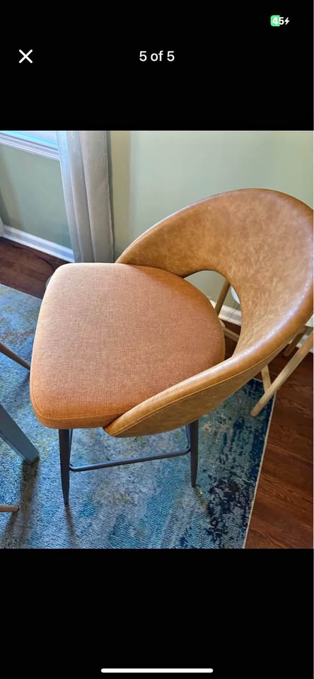 3 Bar Height Barstools