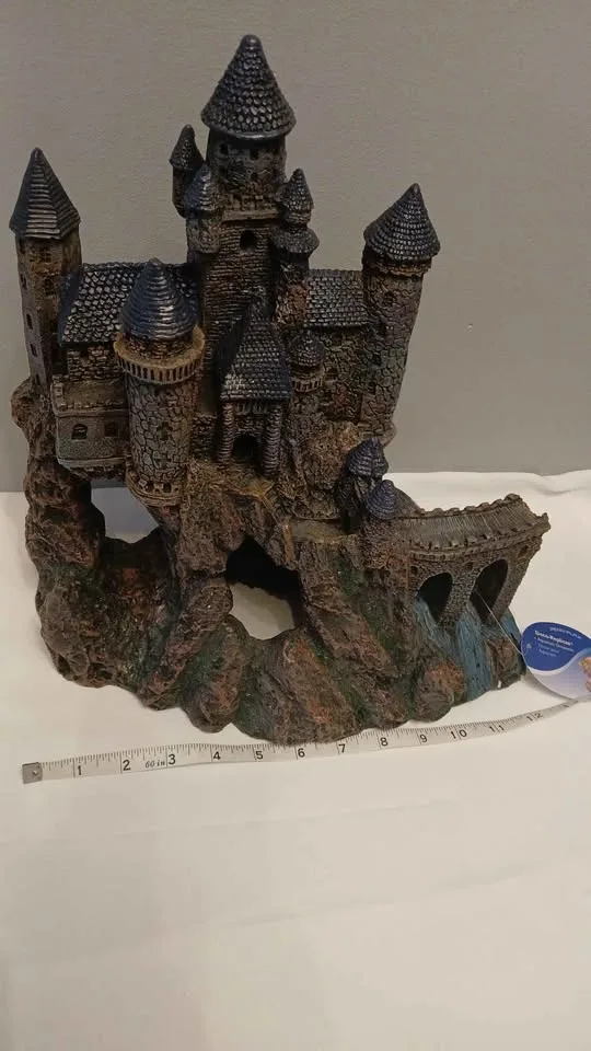 Penn-Plax Aqua Ornament Super Castle Aquarium Decoration image indicator(2)