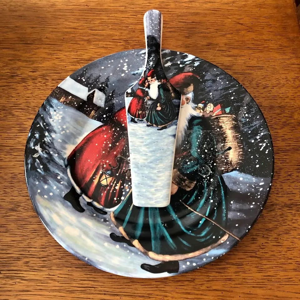 Victorian Christmas Dessert Serving Plate and Serving Tool