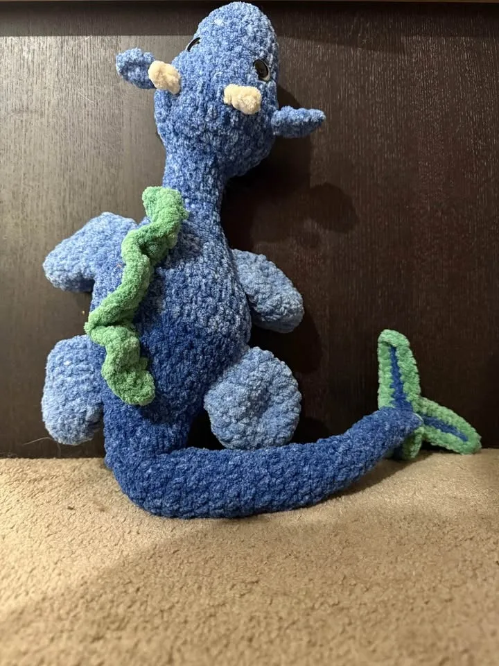 Crochet Loch Ness (Nessie) image indicator(4)