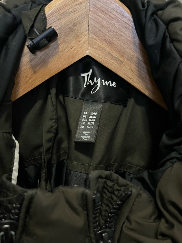 Thyme maternity winter jacket - XL- can also carry with baby