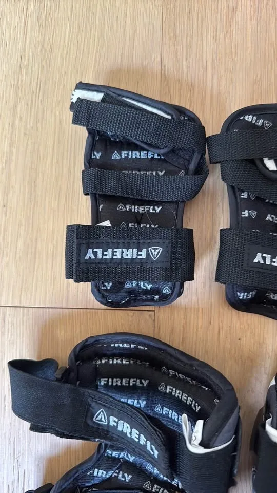 Firefly Youth Protective Gear Set image indicator(8)