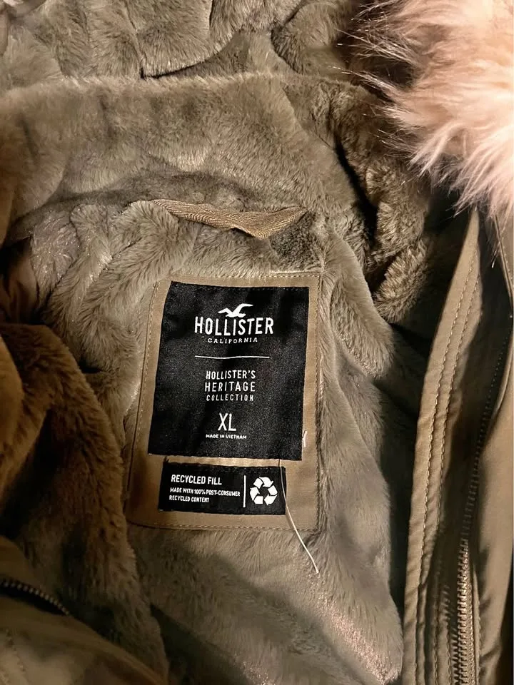 Women Hollister winter jacket