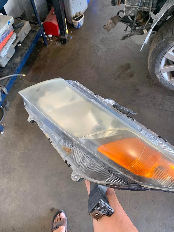 Honda civic 2012 head light driver side