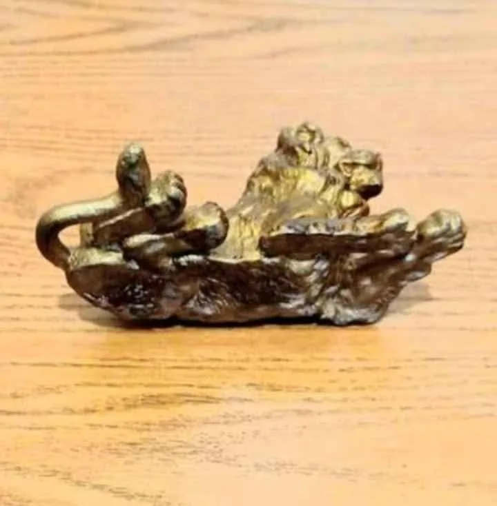 Unique Antique 18th Century Lion Sculpture image indicator(4)