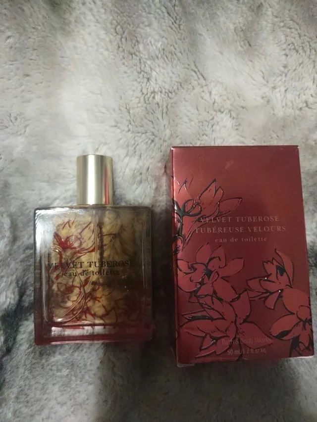 Bath & Body Works Velvet Tuberose Discontinued