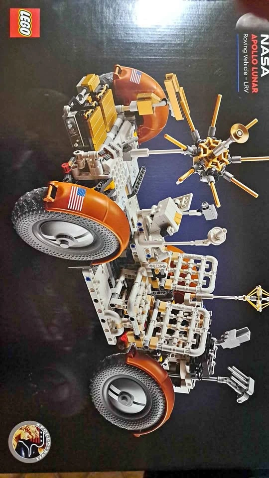 Lego Technic NASA Apollo Lunar Roving Vehicle
