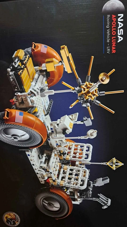 Lego Technic NASA Apollo Lunar Roving Vehicle - photo 2