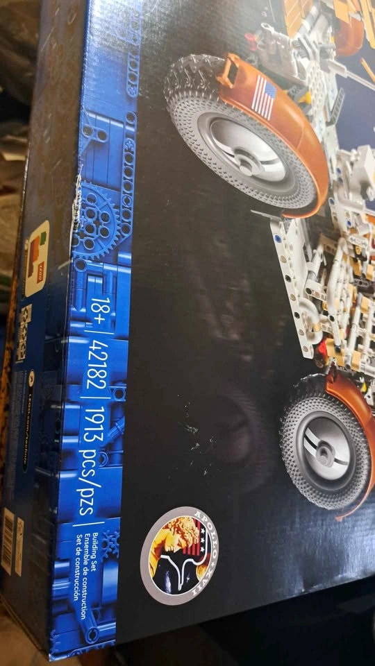 Lego Technic NASA Apollo Lunar Roving Vehicle - photo 4