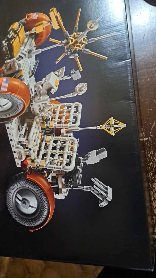 Lego Technic NASA Apollo Lunar Roving Vehicle - photo 5