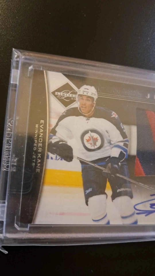 2011 Panini Evander Kane Jumbo Patch 8/10 - photo 2