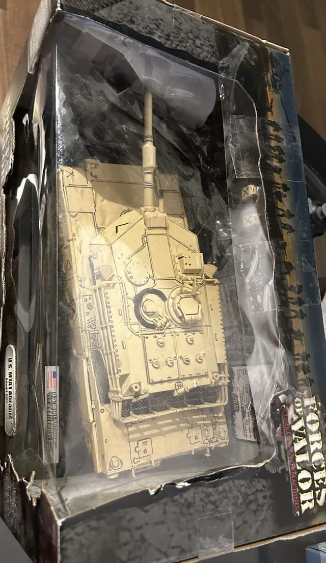 Forces of Valor 1:32 U.S. M1A1 Abrams (Desert Version) image indicator(3)