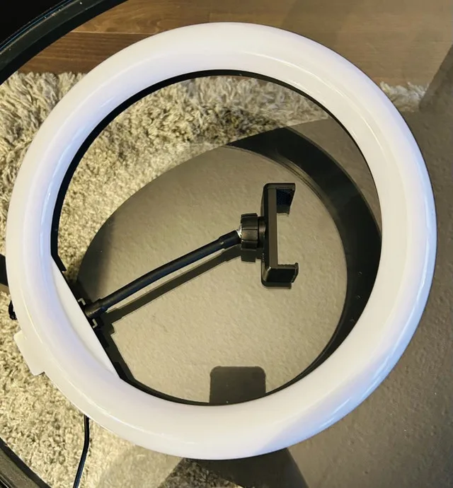 Ring Light with tripod $25 only image indicator(4)