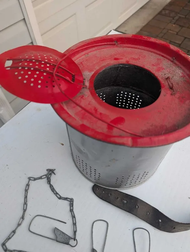 Vintage Fishing Equipment image indicator(2)