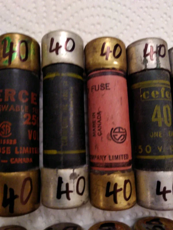 35,40,45,Amp One-Time Fuse two for $1 Call Text 705-440-9159 image indicator(2)